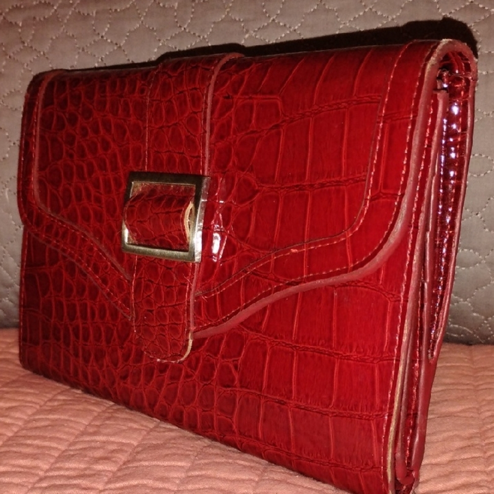 Gem! Crocodile-Embossed Oversized Clutch